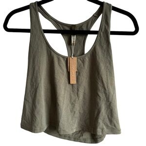 Skims NWT Vintage Cropped Scoop Neck Racerback Tank in the size 2XL